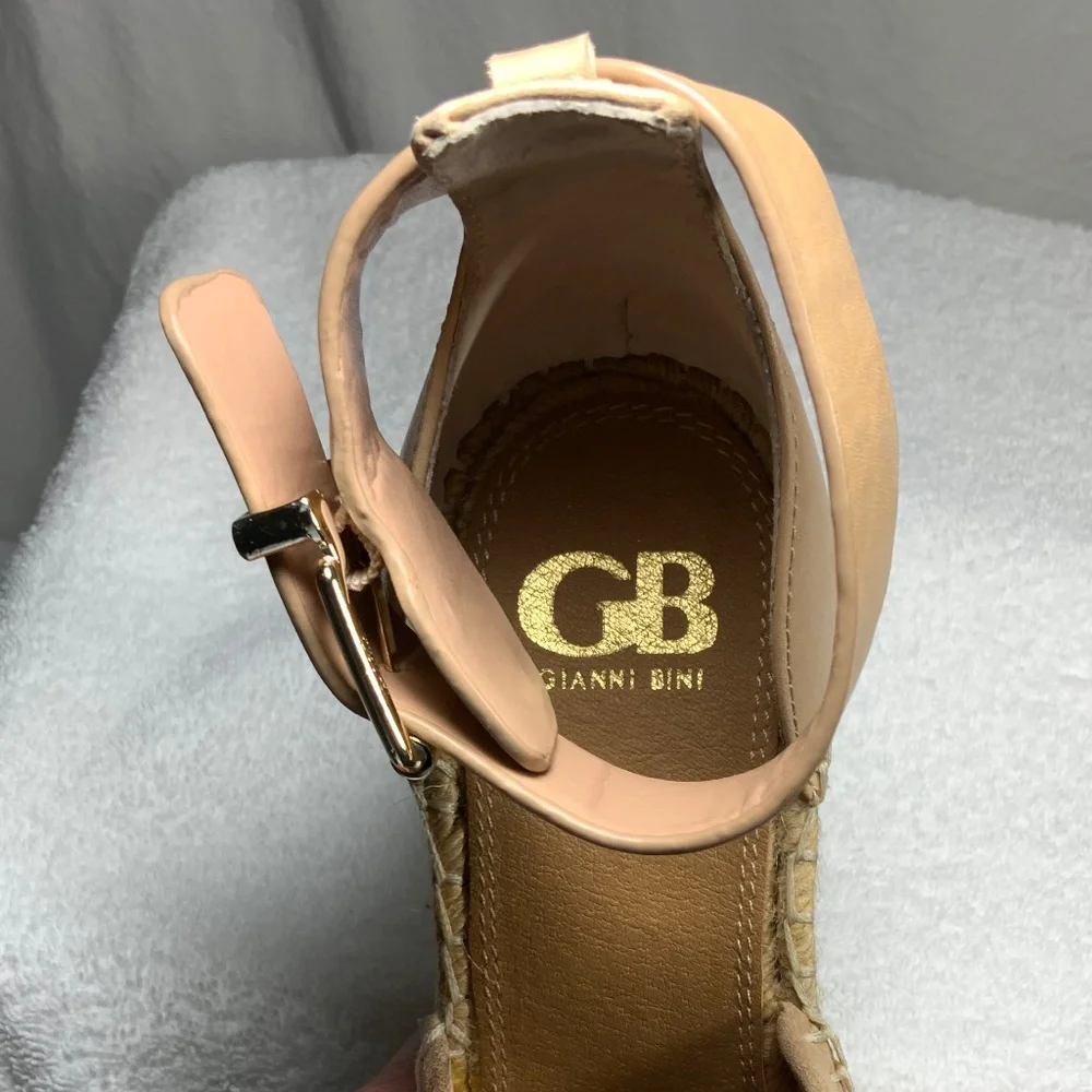 Gianni Bini Tan Suede Espadrille Platform Sandals - 8.5